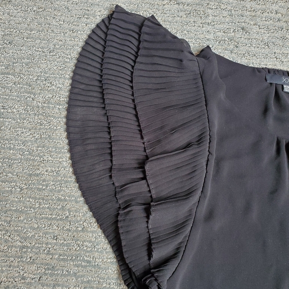 Forever 21 Sheer Black Flutter Sleeve Top - Picture 3 of 7